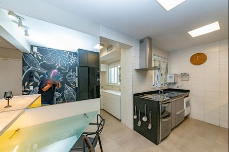 Apartamento à venda com 105m², 2 quartos e 2 vagasCozinha