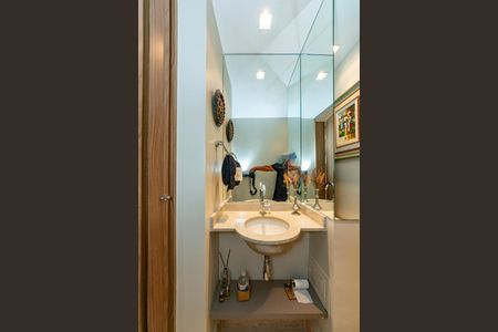 Apartamento à venda com 105m², 2 quartos e 2 vagasLavabo