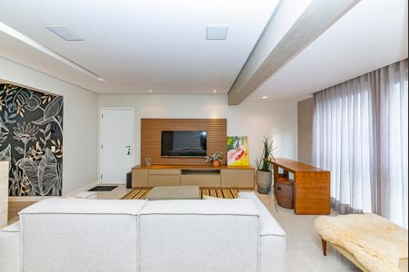 Apartamento à venda com 105m², 2 quartos e 2 vagasSala