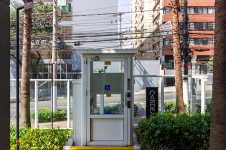 Studio para alugar com 32m², 1 quarto e 1 vaga Studio para alugar com 32m², 1 quarto e 1 vagaEntrada