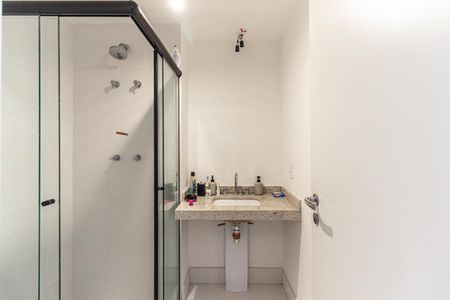 Studio para alugar com 30m², 1 quarto e sem vaga Studio para alugar com 30m², 1 quarto e sem vagaBanheiro