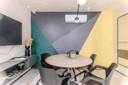 Studio para alugar com 30m², 1 quarto e sem vaga Studio para alugar com 30m², 1 quarto e sem vagaEspaço de Reunião