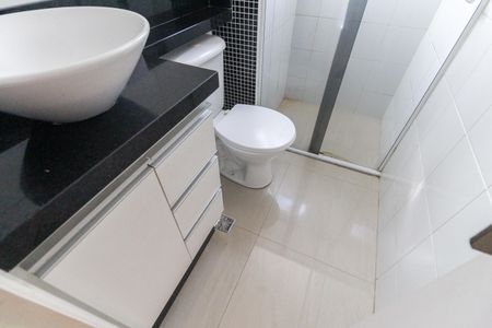 Apartamento à venda com 50m², 2 quartos e 1 vaga Apartamento à venda com 50m², 2 quartos e 1 vagaBanheiro