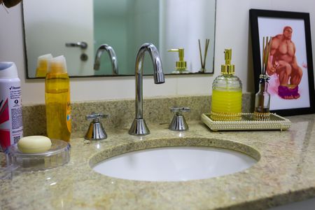 Apartamento à venda com 62m², 2 quartos e 1 vagaBanheiro