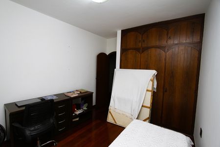 Apartamento à venda com 175m², 3 quartos e 2 vagasQuarto 1