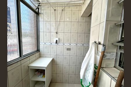 Apartamento para alugar com 55m², 2 quartos e 1 vagaÁrea de Serviço