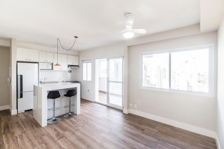 Sala de apartamento para alugar com 1 quarto, 57m² em Alphaville Empresarial, Barueri