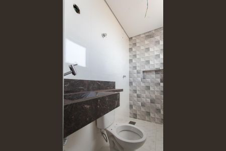 Apartamento à venda com 72m², 2 quartos e 2 vagasBanheiro da Suíte