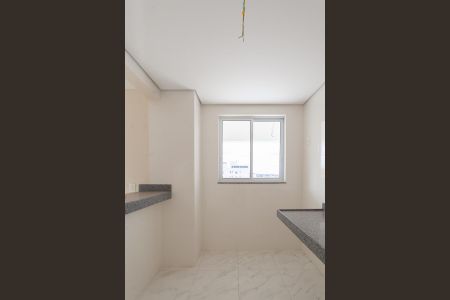 Apartamento à venda com 72m², 2 quartos e 2 vagasCozinha