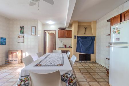 Casa para alugar com 350m², 4 quartos e 3 vagasCozinha 2