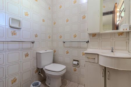 Casa para alugar com 350m², 4 quartos e 3 vagasBanheiro de Serviço