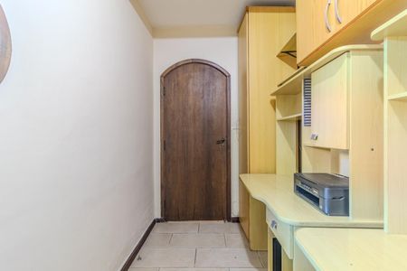 Casa para alugar com 350m², 4 quartos e 3 vagasEscritório