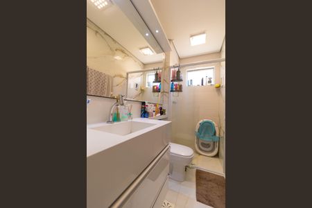 Apartamento à venda com 64m², 2 quartos e 1 vaga Apartamento à venda com 64m², 2 quartos e 1 vagaBanheiro