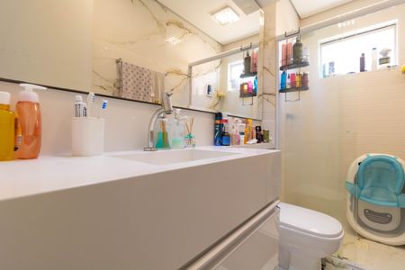 Apartamento à venda com 64m², 2 quartos e 1 vaga Apartamento à venda com 64m², 2 quartos e 1 vagaBanheiro