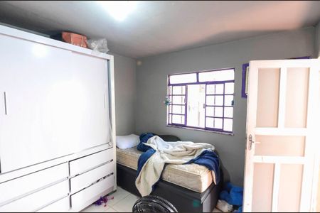 Casa à venda com 90m², 4 quartos e 4 vagas Casa à venda com 90m², 4 quartos e 4 vagasQuarto 3