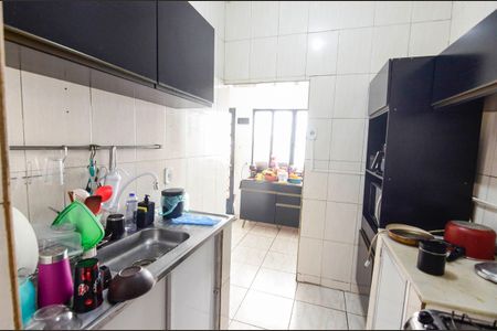Casa à venda com 90m², 4 quartos e 4 vagas Casa à venda com 90m², 4 quartos e 4 vagasCozinha