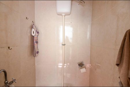 Casa à venda com 90m², 4 quartos e 4 vagas Casa à venda com 90m², 4 quartos e 4 vagasBanheiro 2