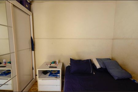 Casa à venda com 90m², 4 quartos e 4 vagas Casa à venda com 90m², 4 quartos e 4 vagasQuarto 4