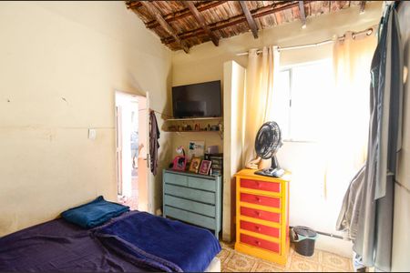 Casa à venda com 90m², 4 quartos e 4 vagas Casa à venda com 90m², 4 quartos e 4 vagasQuarto 4