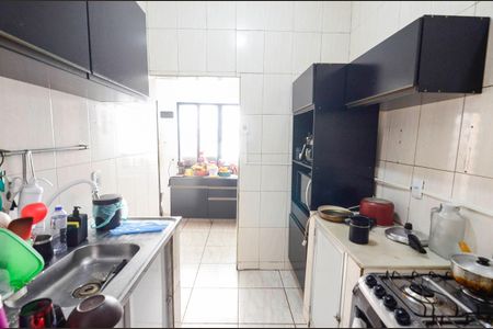 Casa à venda com 90m², 4 quartos e 4 vagas Casa à venda com 90m², 4 quartos e 4 vagasCozinha