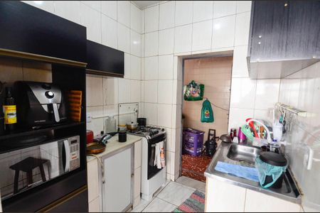 Casa à venda com 90m², 4 quartos e 4 vagas Casa à venda com 90m², 4 quartos e 4 vagasCozinha