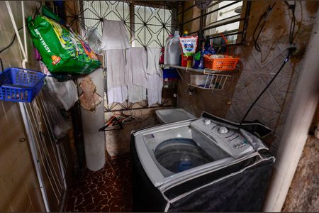 Casa à venda com 90m², 4 quartos e 4 vagas Casa à venda com 90m², 4 quartos e 4 vagasÁrea de Serviço