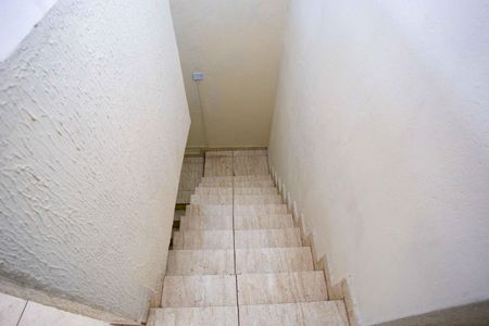 Casa à venda com 135m², 4 quartos e 1 vagaEscada