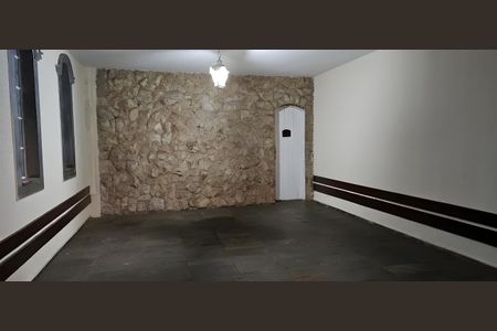 Casa para alugar com 380m², 5 quartos e 4 vagasCorredor