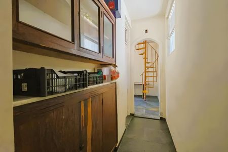 Casa para alugar com 380m², 5 quartos e 4 vagasCorredor