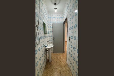 Casa à venda com 178m², 3 quartos e 2 vagasBanheiro