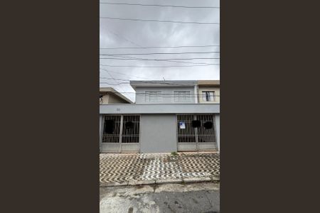 Casa à venda com 178m², 3 quartos e 2 vagasFachada