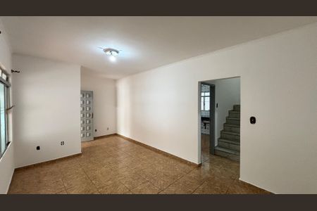 Sala de casa para alugar com 3 quartos, 178m² em Jardim Santo Antônio, Santo André