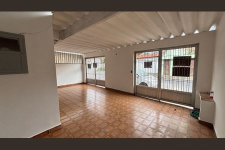 Casa à venda com 178m², 3 quartos e 2 vagasGaragem