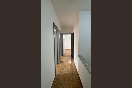 Casa à venda com 178m², 3 quartos e 2 vagasCorredor