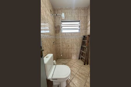 Casa à venda com 178m², 3 quartos e 2 vagasBanheiro