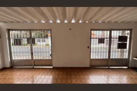 Casa à venda com 178m², 3 quartos e 2 vagasGaragem