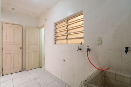 Apartamento para alugar com 188m², 3 quartos e sem vagaQuintal e área de serviço