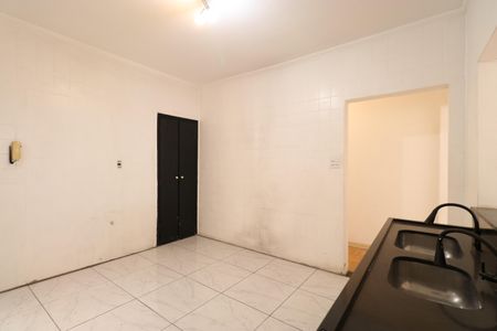 Apartamento para alugar com 188m², 3 quartos e sem vagaCozinha 