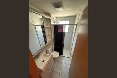 Banheiro de apartamento à venda com 2 quartos, 39m² em Canudos, Novo Hamburgo