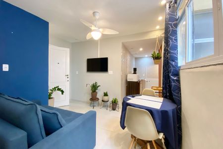 Sala de apartamento para alugar com 1 quarto, 55m² em Copacabana, Rio de Janeiro