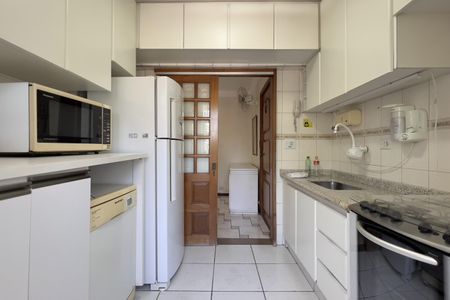 Apartamento para alugar com 68m², 2 quartos e 1 vagaCozinha e Área de Serviço