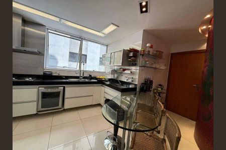 Apartamento à venda com 4 quartos, 281m² em Sion, Belo Horizonte