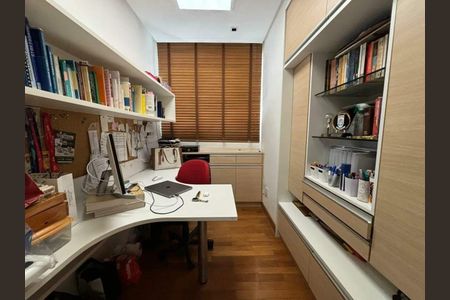 Apartamento à venda com 4 quartos, 281m² em Sion, Belo Horizonte