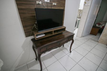 Sala de apartamento para alugar com 1 quarto, 44m² em Aviação, Praia Grande