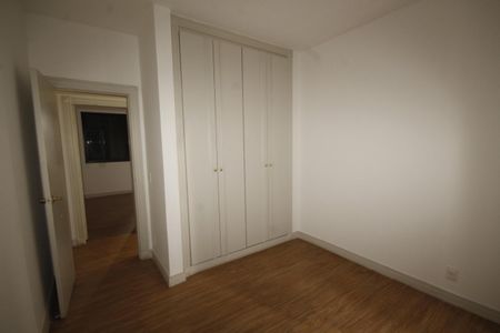 Apartamento à venda com 178m², 4 quartos e 3 vagasQuarto 3