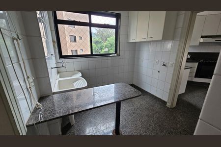 Apartamento à venda com 178m², 4 quartos e 3 vagasCozinha