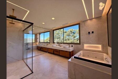 Casa à venda com 555m², 4 quartos e 3 vagas