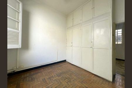 Casa à venda com 300m², 5 quartos e 1 vaga