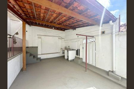 Casa à venda com 300m², 5 quartos e 1 vaga