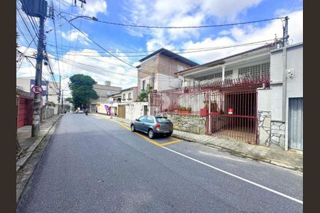 Casa à venda com 300m², 5 quartos e 1 vaga